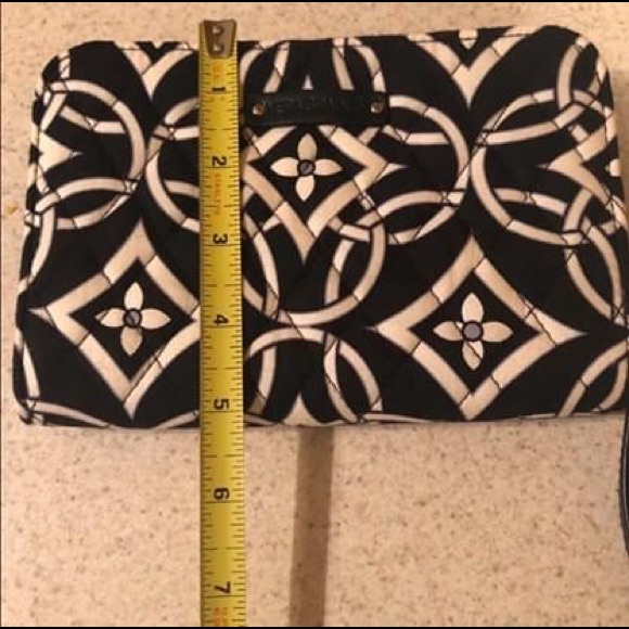 Vera Bradley quilted zipper wristlet - Picture 2 of 5